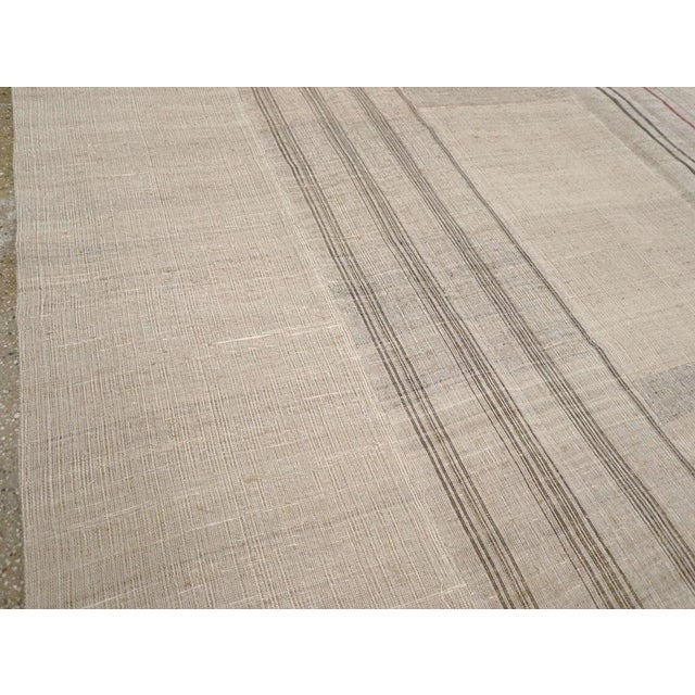 Rustic Galerie Shabab Collection Mid-20th Century Handmade Turkish Flatweave Kilim Room Size Carpet For Sale - Image 3 of 7