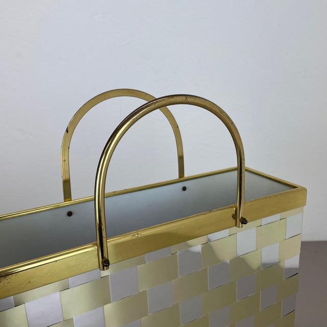 Metal Hollywood Regency Bicolor Magazine Holder in the style of Paul Evans, Italy, 1970s For Sale - Image 7 of 16