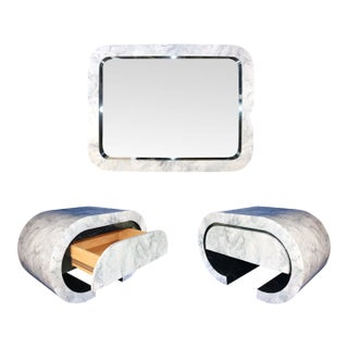 1980s Vintage Postmodern Set: Marble Veneer Nightstand Pair With Matching Mirror - Set of 3 For Sale