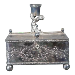 Late 19th Century Antique Meriden Victorian Silverplate Divided Humidor Box Figural Candlestick