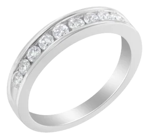 18K White Gold Round-Cut Diamond Ring (1/2 cttw, H-I Color, SI2-I1 Clarity) Size 7