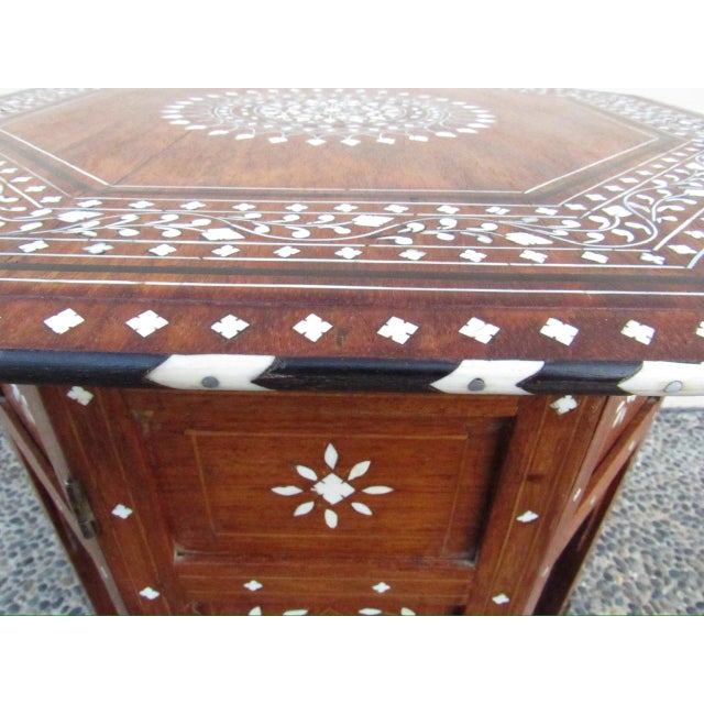 Antique Octagonal Anglo Indian Inlaid Table For Sale - Image 13 of 15