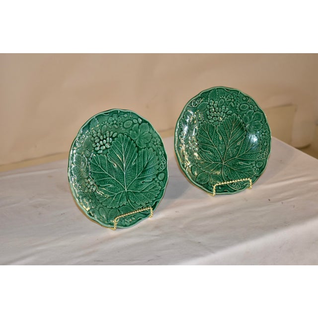 English Pair of 19th Century Majolica Leaf Plates From England For Sale - Image 3 of 11