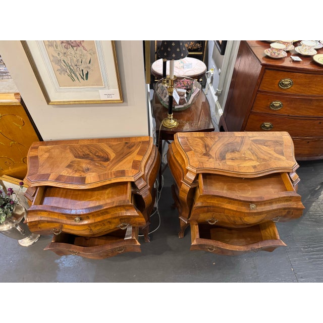 Antique Italian Burled Walnut Bombe Chest of Drawers, A Pair For Sale - Image 4 of 5