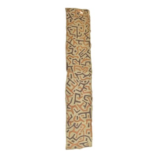 Early 20th Century Kuba Royal Appliquéd Raffia Textile 132x23 Inch For Sale