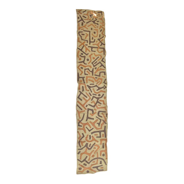 Early 20th Century Kuba Royal Appliquéd Raffia Textile 132x23 Inch For Sale