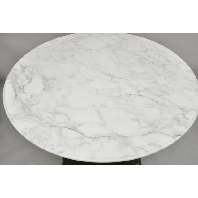 Classical Roman Italian Classical Cast Iron Urn Planter Pedestal Base Round Marble Dining Table For Sale - Image 3 of 12