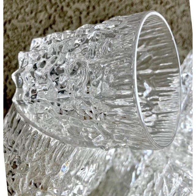 1980s Circa 1980 “Snow Crystal” 7-Piece Acrylic Tumbler & Pitcher Beverage Set For Sale - Image 5 of 14