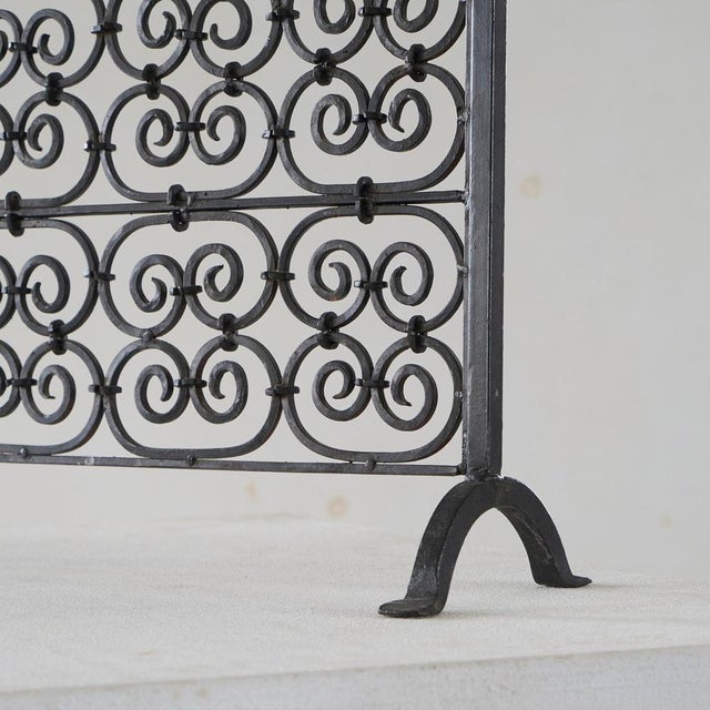 Antique Fire Screen in Wrought Iron, Late 19th Century For Sale - Image 9 of 10