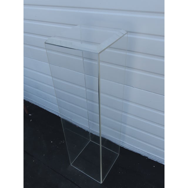 Transparent Lucite Tall Flower Statue Stand Pedestal Table 6419 For Sale - Image 8 of 11