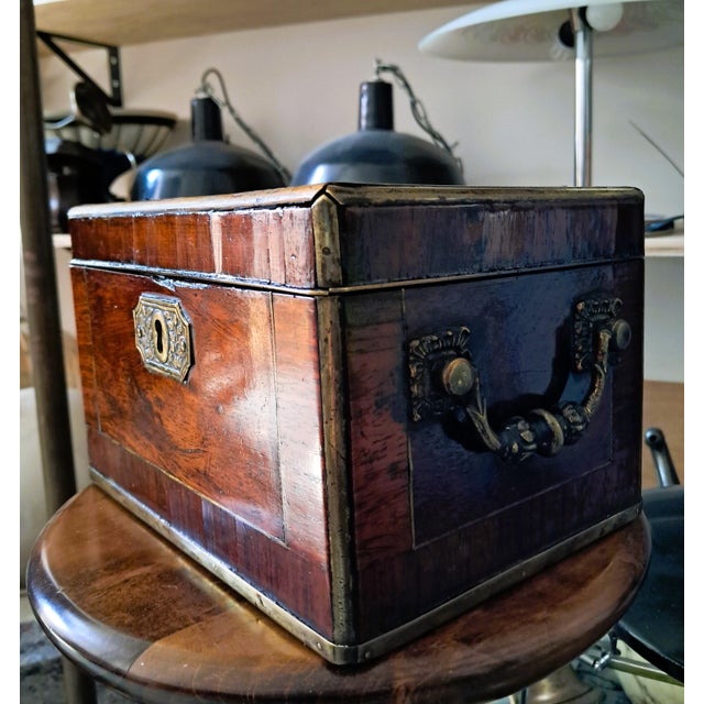 Small Victorian Travel Box in Mahogany and Brass, 1800s For Sale - Image 13 of 14