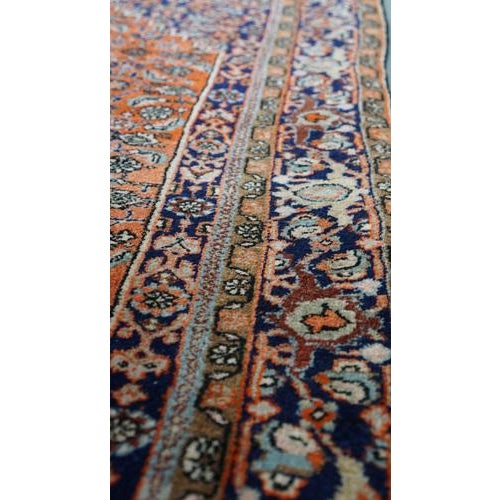 Vintage Oriental Rug in Wool For Sale - Image 5 of 8