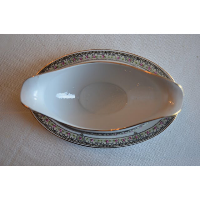 Traditional 1960s Paul Muller Selb Bavaria Gravy Boat For Sale - Image 3 of 6