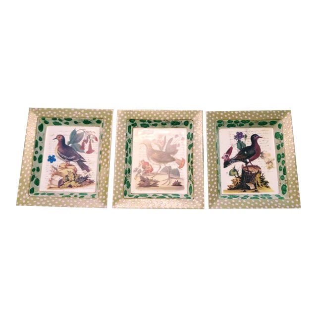 Vintage Chinoiserie Chelsea House Style Porcelain Bird Trinket Catchall Dish Trays -Set of 3 For Sale