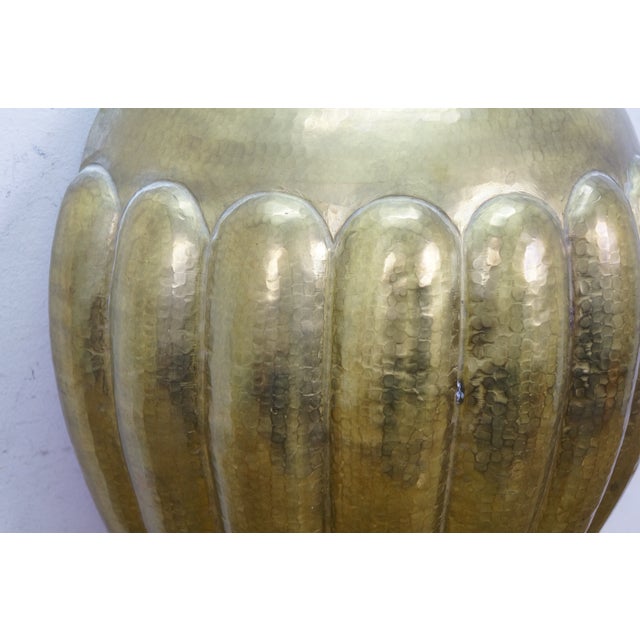 Early 20th Century Antique Italian Hammered Ribbed Brass Lavabo Water Fountain Cistern & Basin For Sale - Image 5 of 18