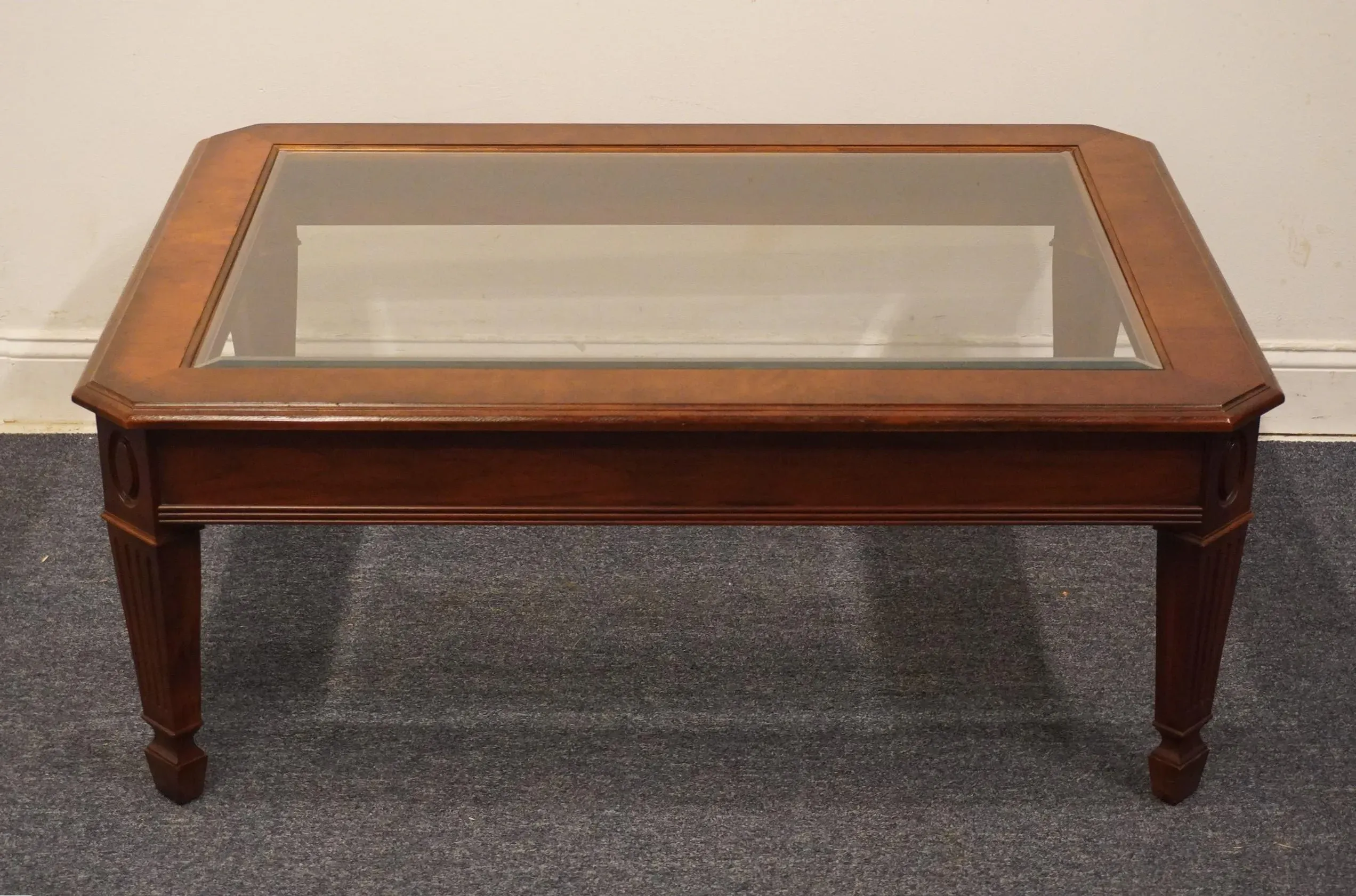 Hekman Furniture Italian Provincial Style 48x36