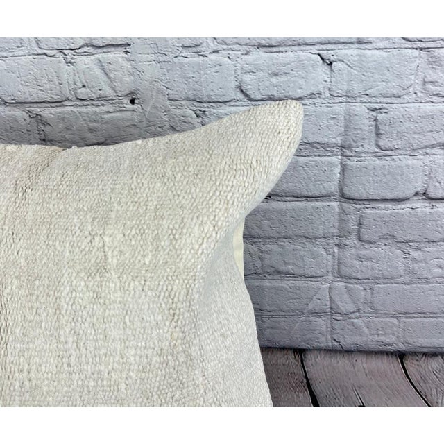 Turkish 20 x 20 Hemp Pillow Turkish Cushion Natural Grayish White Pillow Cushion Cover For Sale - Image 3 of 4