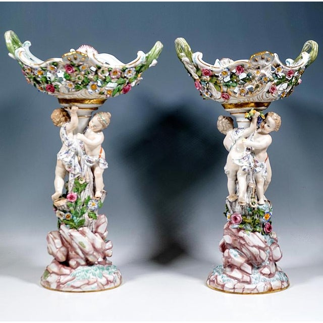 Porcelain Centerpieces with Cupids by Leuteritz for Meissen, 1860, Set of 2 For Sale - Image 4 of 13