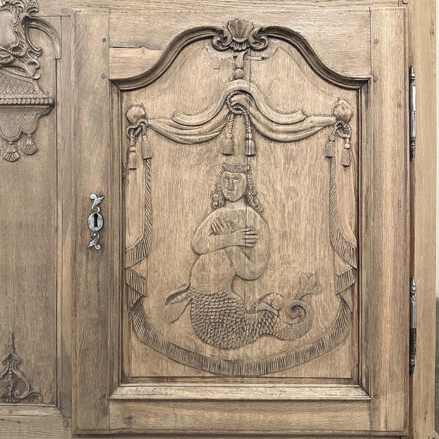 Early 18th Century Belgian Liègeois Régence Period Hand-Carved Stripped Oak Mermaid Buffet For Sale - Image 11 of 18