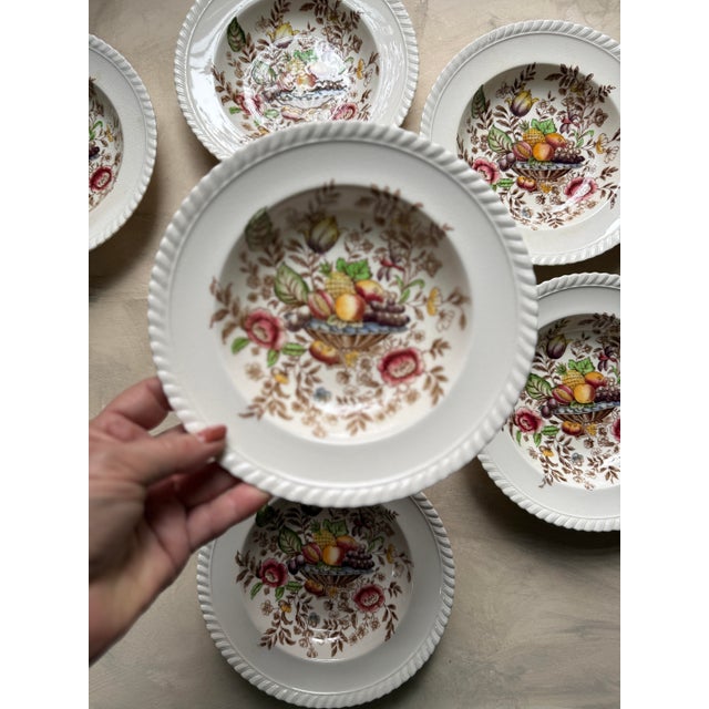 Vintage Pomona Windsor Ware 8” Soup Bowls | Johnson Bros England | c.1940–1950 | Set of 7 Hand-Colored Earthenware For Sale In Chicago - Image 6 of 12