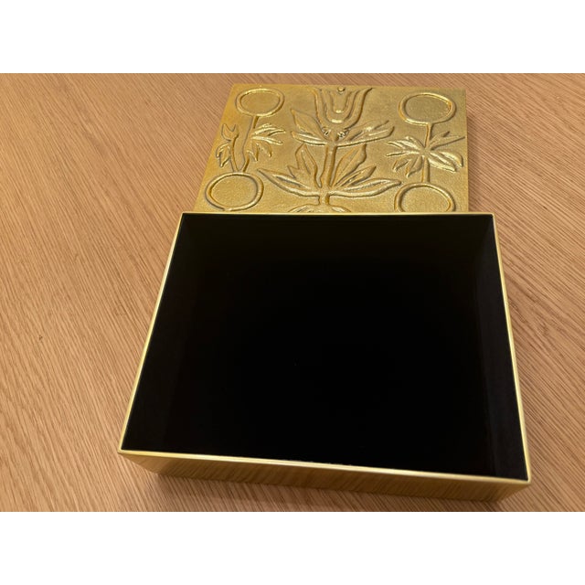 2020s Bunny Williams Home Polished Brass-Finished Tulip Box For Sale - Image 5 of 5