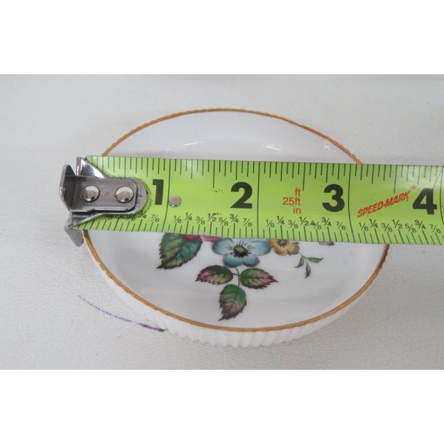 Late 20th Century Royal Worcester Fine Bone China Coasters 6pc Set G676 Hand Painted Florals For Sale - Image 10 of 14