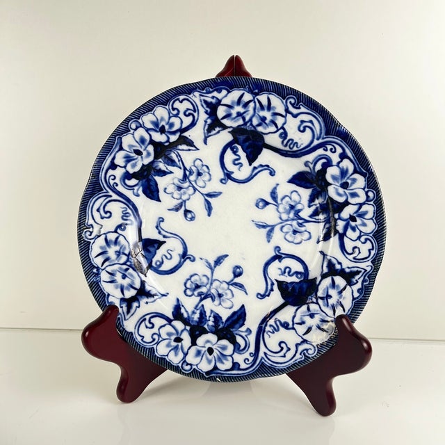 Ceramic 19th Century Blue Earthenware Flora Dessert Plates from Creil and Montereau, Set of 4 For Sale - Image 7 of 9