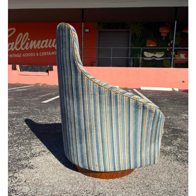 Craft Associates Restored Mid Century Adrian Pearsall Swivel Club Chair For Sale - Image 4 of 12