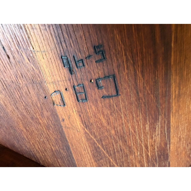 1996 Vintage Arts & Crafts Style Handmade Oak End Table – Signed g.b.d. For Sale - Image 12 of 12