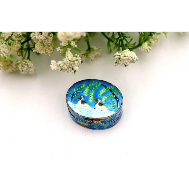 Enameled Silver Pill Box, in Good conditions. Designed 1980 to 1989
