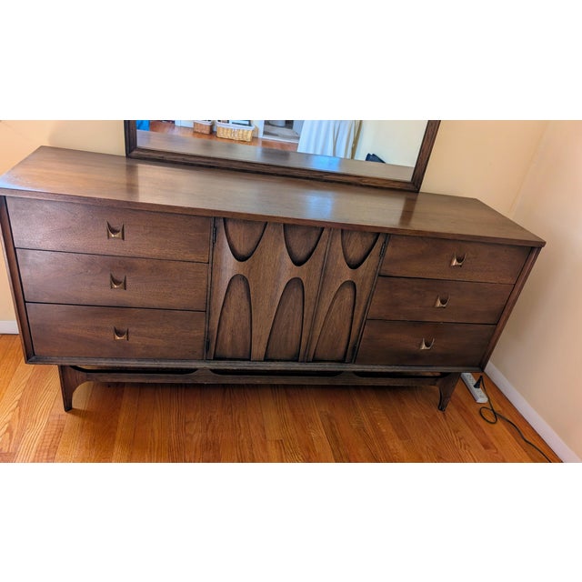 Mid-Century Modern 1960's Mid Century Modern Broyhill Brasilia Triple Dresser and Mirror For Sale - Image 3 of 14