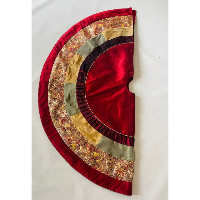 Gorgeous Large Vintage Burgundy Gold Brocade Christmas Tree Skirt For Sale - Image 4 of 6