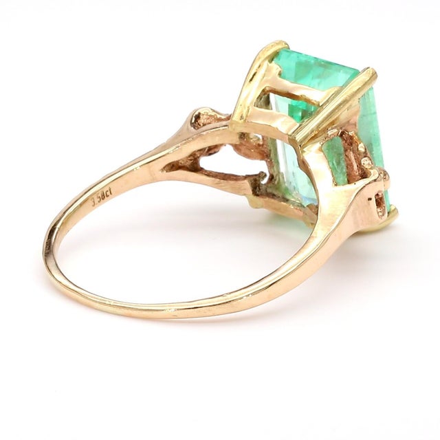 Vintage 3.58 Carat Pastel Green Colombian Emerald 14k Gold Solitaire Scroll Ring, Size 6 For Sale - Image 4 of 7