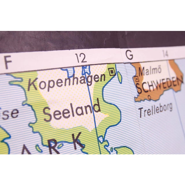 Vintage German School Map of Central Europe, 1961 For Sale - Image 10 of 16