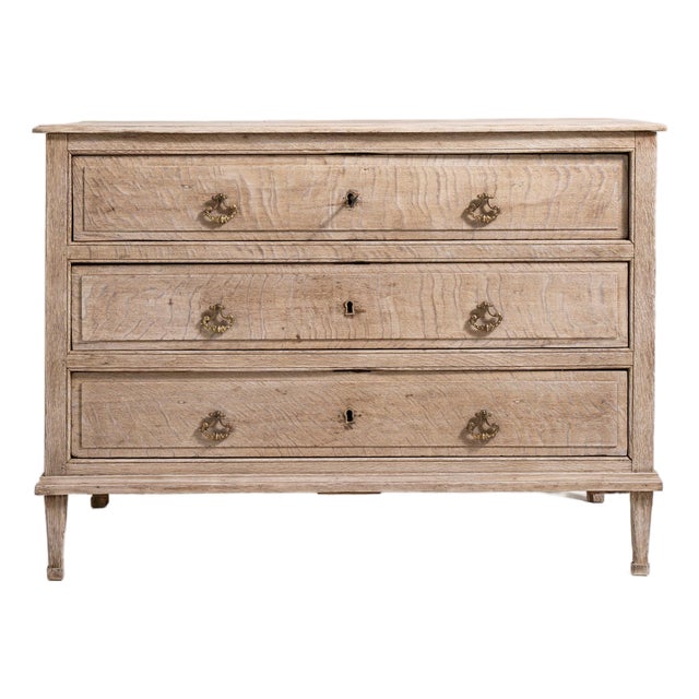 Early 19th Century France Weathered Whitewash Cerused Oak Chest Of Drawers For Sale