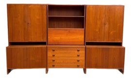 Example of Wall Cabinets