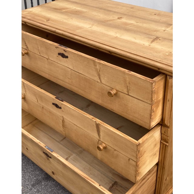 Late 19th Century Pine Chest of Three Drawers For Sale - Image 14 of 16