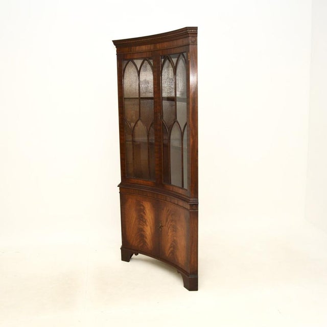 Georgian Style Concave Corner Cabinet, 1930s For Sale - Image 4 of 7