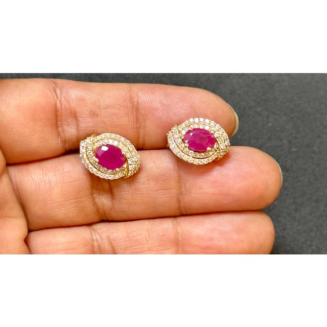 3.5 Carat Oval Natural Ruby & 1.2 Ct Diamond Stud Earrings 14 Karat Yellow Gold For Sale - Image 4 of 18