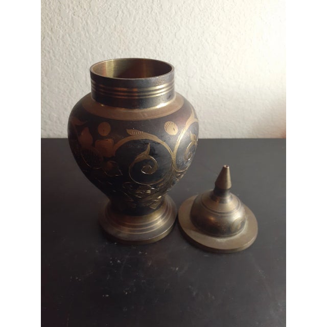 1970s Solid Brass Etched Lidded Urn Vase Made in India For Sale - Image 4 of 7