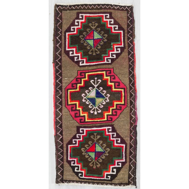 1960s Turkish Mini Rug For Sale - Image 4 of 4
