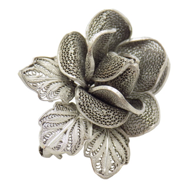 Vintage Italian Handmade Silver Rose-Shaped Brooch in Silver Filigree, Genoa, 1980s For Sale
