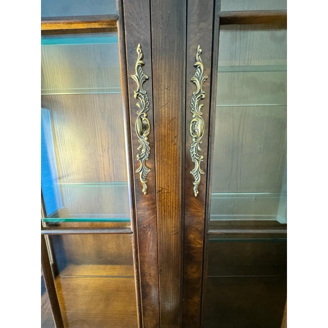 Vintage Henredon Dutch Louis XV Oak and Burl Wood Lighted Breakfront Cabinet For Sale - Image 10 of 12