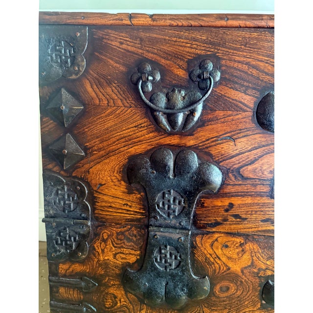 Antique Korean Bandaji with Expressive Grains from Jeju Do Island For Sale - Image 18 of 18