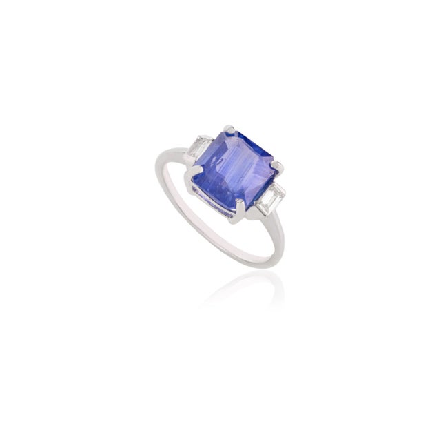 Modern 3.08Ctw Square Blue Sapphire & Baguette Diamond Statement Ring Size 7 For Sale - Image 3 of 12