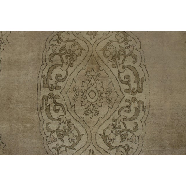 1920s Hand-Knotted Antique Indian Amritsar Rug in Green, Gray, Beige Medallion Pattern For Sale - Image 5 of 9