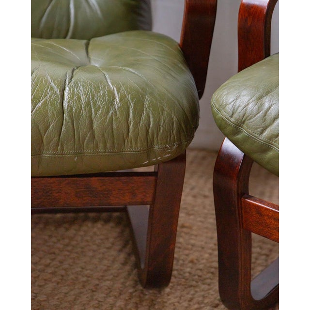 Westnofa Furniture 1970s Mid-Century Modern Bentwood Beech and Leather Lounge Chairs - A Pair For Sale - Image 4 of 15