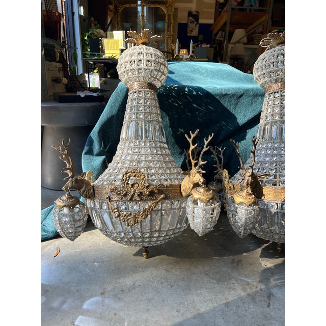 Pair of Gold Deer Head Hollywood Regency Chandeliers For Sale In Atlanta - Image 6 of 6