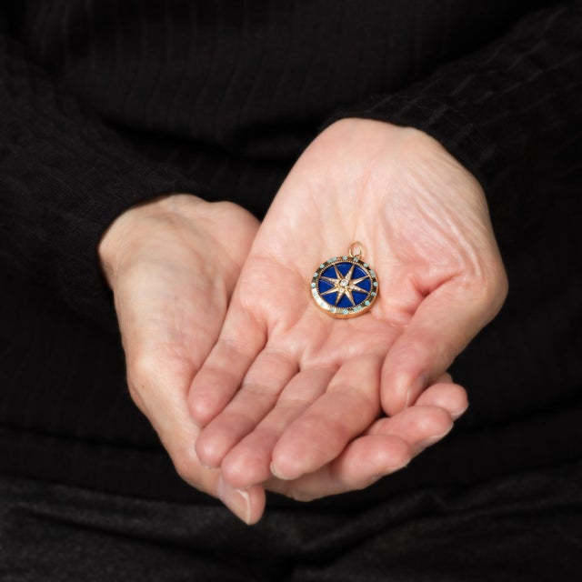 Compass Charm Lapis Lazuli Diamond Pendant Estate 14k Yellow Gold Enamel Jewelry For Sale - Image 4 of 4