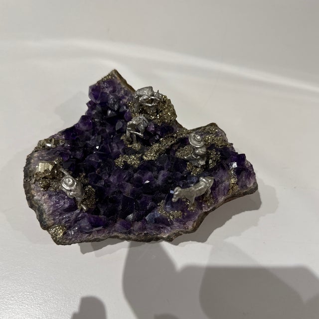 Unique Amethyst Stone Mine Scene Crafted With Silver Men Working in a Mine, Art Display Piece For Sale - Image 4 of 12